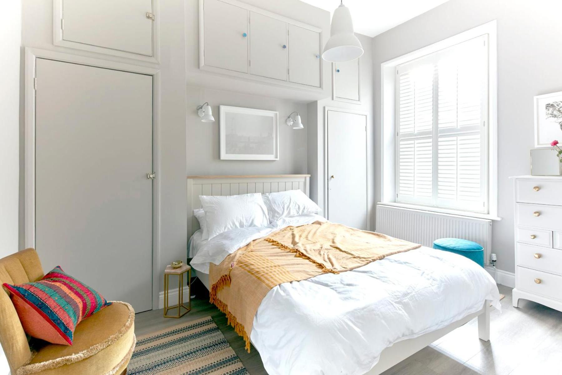 Spacious Beach Front Apartment With Stunning Sea Views Deal Eksteriør billede