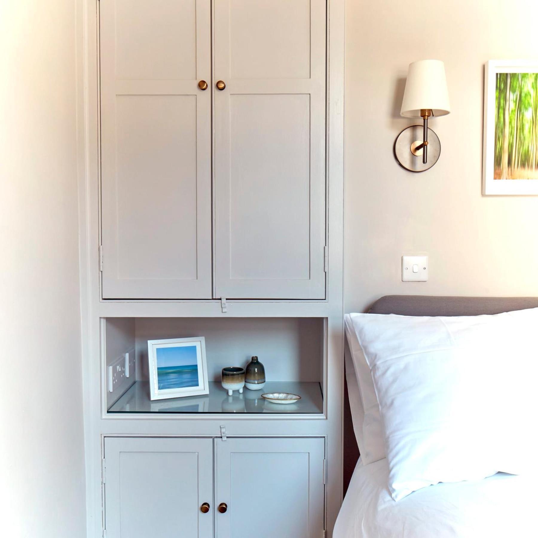 Spacious Beach Front Apartment With Stunning Sea Views Deal Eksteriør billede